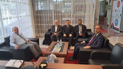 Ustaoğlu’ndan Bandırma’da Eğitim ve Adalet Kurumlarına Ziyaret Balıkesir Valisi İsmail Ustaoğlu, Bandırma’daki programları kapsamında çeşitli kurum ve