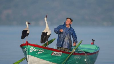 Türkiye’nin en sevilen doğa hikâyelerinden biri olan Yaren leylek ile