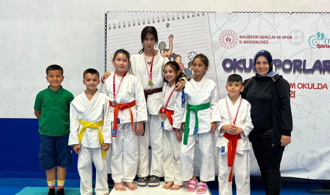 Balıkesir’de düzenlenen Yıldızlar Judo İl Seçmelerinde il birincisi olan Gönen