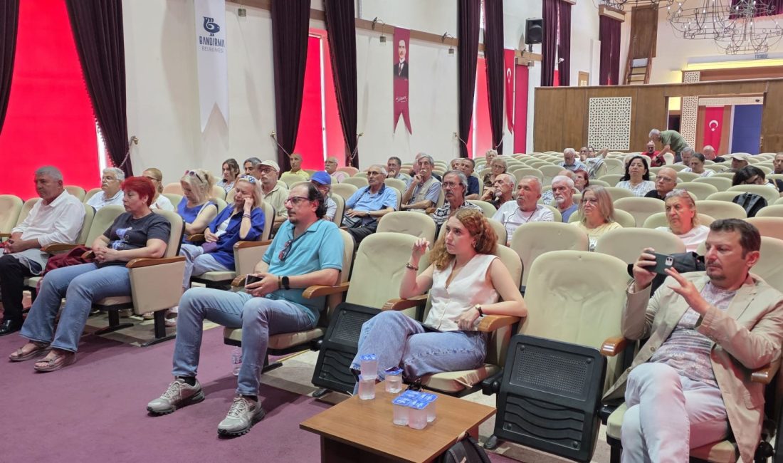 Bandırma Santral Kültür Merkezi’nde düzenlenen panelde çevre sorunları, emek mücadelesi