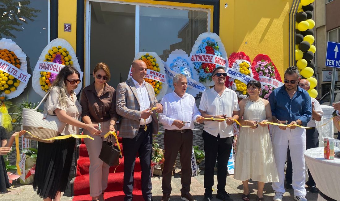 Bandırma’da faaliyet gösteren Smartgo Gayrimenkul Danışmanlığı, düzenlenen törenle kapılarını açtı.