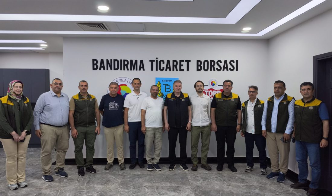 Güldal, Bandırma Ticaret Borsası’nı Ziyaret Etti Toprak Mahsulleri Ofisi Genel Müdürü Ahmet Güldal, Bandırma Ticaret Borsası’nda