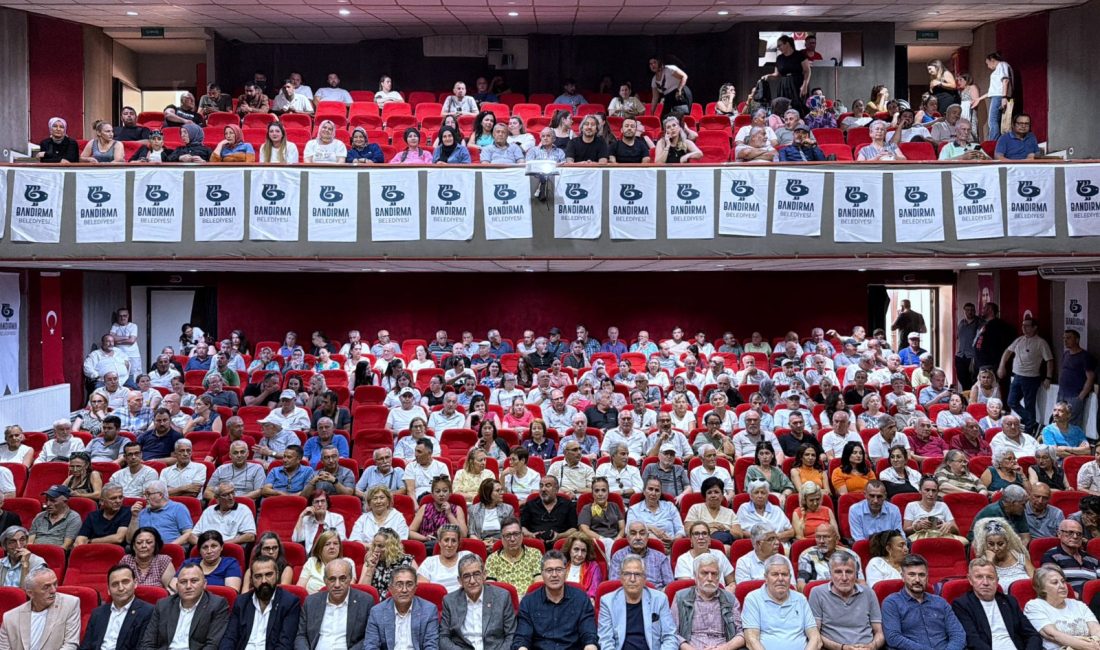 Bandırma’da CHP örgütü yol haritasını değerlendirdi CHP Balıkesir Milletvekili Ensar Aytekin’in katılımıyla gerçekleştirilen bilgilendirme toplantısında, mutlak