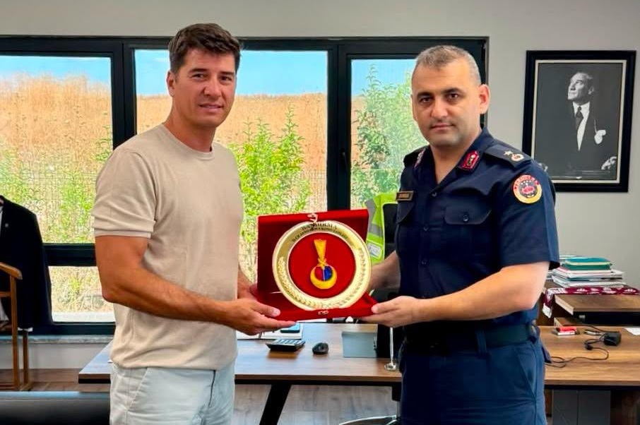 Sanayi bölgesindeki çalışmalar masaya yatırıldı Bandırma İlçe Jandarma Komutanı Binbaşı Onur Durna, Marmara Organize Sanayi