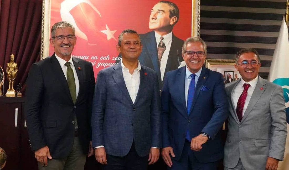 Bandırma Belediye Başkanı Dursun Mirza, CHP Genel Başkanı Özgür Özel’in
