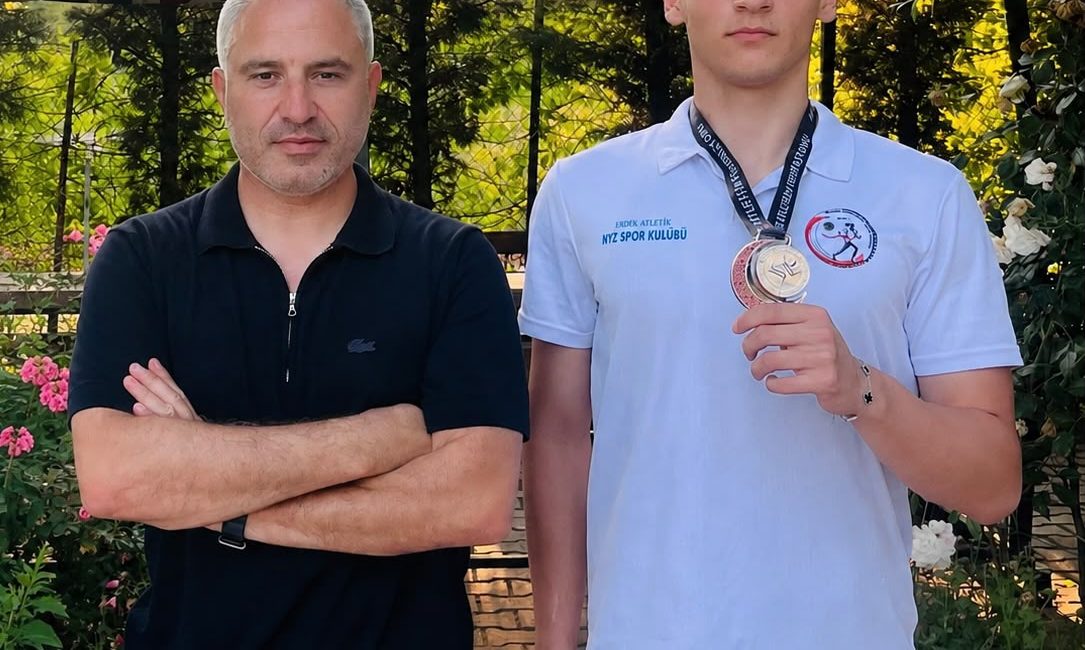 Erdekli sporcu Avrupa’da Türkiye’yi temsil edecek Erdek Atletik NYZ Spor Kulübü sporcusu Yağız Celal Delice, 16-19