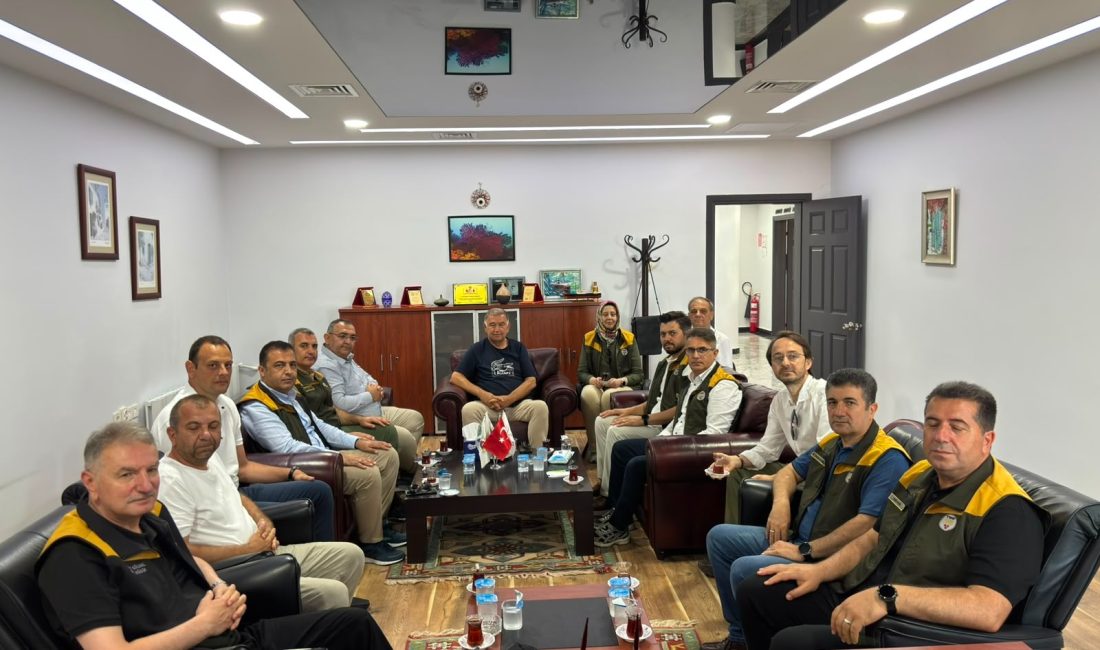 Tarımsal üretim ve harman sezonu değerlendirildi Toprak Mahsulleri Ofisi Genel Müdürü Ahmet Güldal, Bandırma Ticaret Borsası’nda