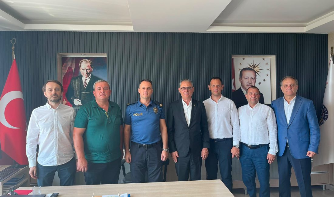 BTB Yönetiminden Erdek Emniyet Müdürüne Ziyaret Bandırma Ticaret Borsası yönetimi, göreve yeni başlayan Erdek İlçe Emniyet