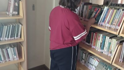 Bandırmalı çocuklara kütüphane deneyimi Koruma ve bakım altında bulunan çocukların kitaplarla daha fazla vakit