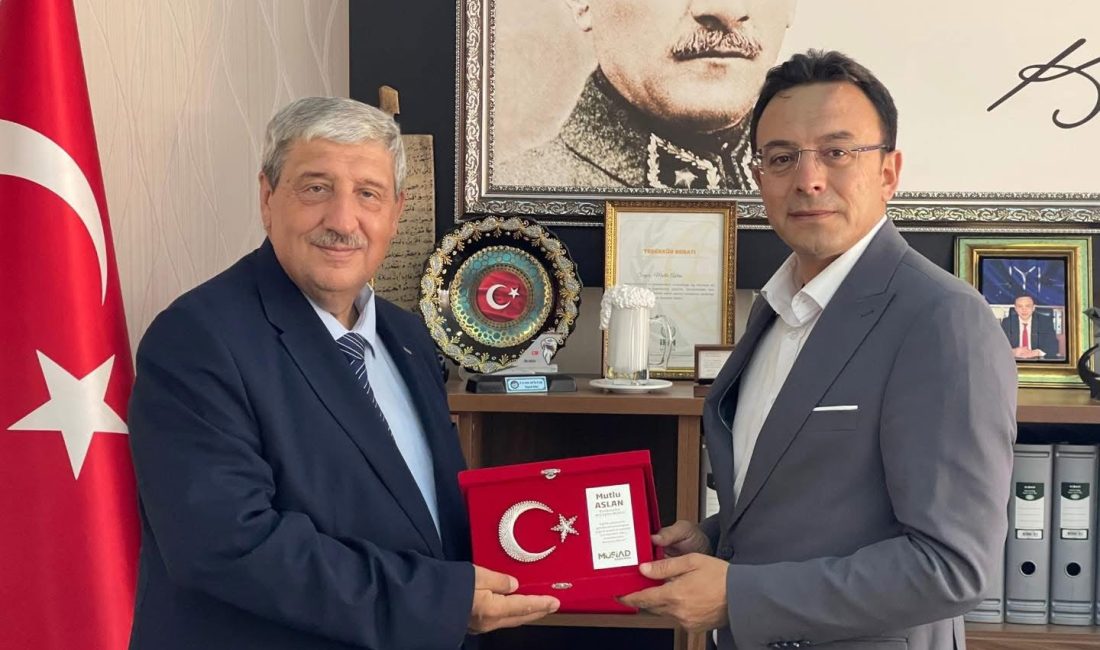 Bandırma’da eğitim çalışmaları görüşüldü Bandırma’da gerçekleştirilen ziyarette, MEB-MÜSİAD Mesleki İstihdam İş Birliği Protokolü kapsamında