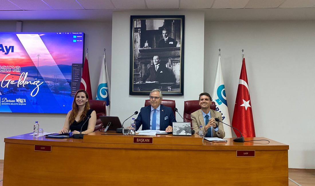 Bandırma Belediye Meclisi’nde Temmuz gündemi karara bağlandı Bandırma Belediye Meclisi’nin Temmuz ayı olağan toplantısında 13 gündem maddesi