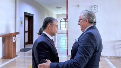 Bandırma Belediye Başkanı Dursun Mirza, göreve başlayan Kaymakam Recep Öztürk’ü