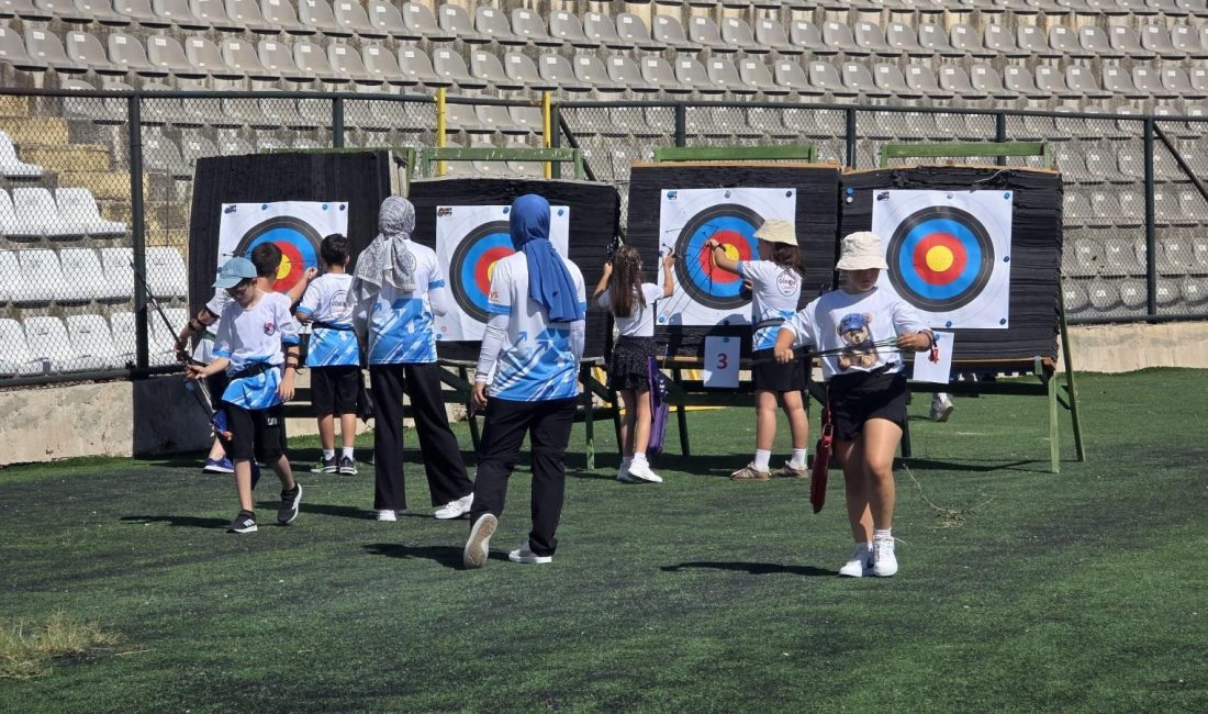 Bandırma Gençlik ve Spor İlçe Müdürlüğünün düzenlediği açık alan okçuluk