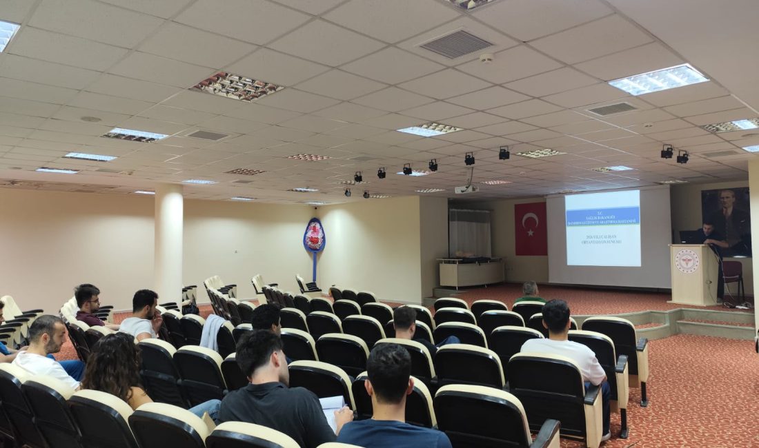 Bandırma’da göreve başlayan intörn doktorlar için uyum eğitimi gerçekleştirildi. Bandırma