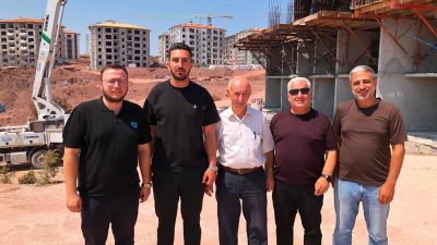 AK Parti Bandırma İlçe Başkanlığı heyeti, Ayyıldız Mahallesi’nde yapımı süren