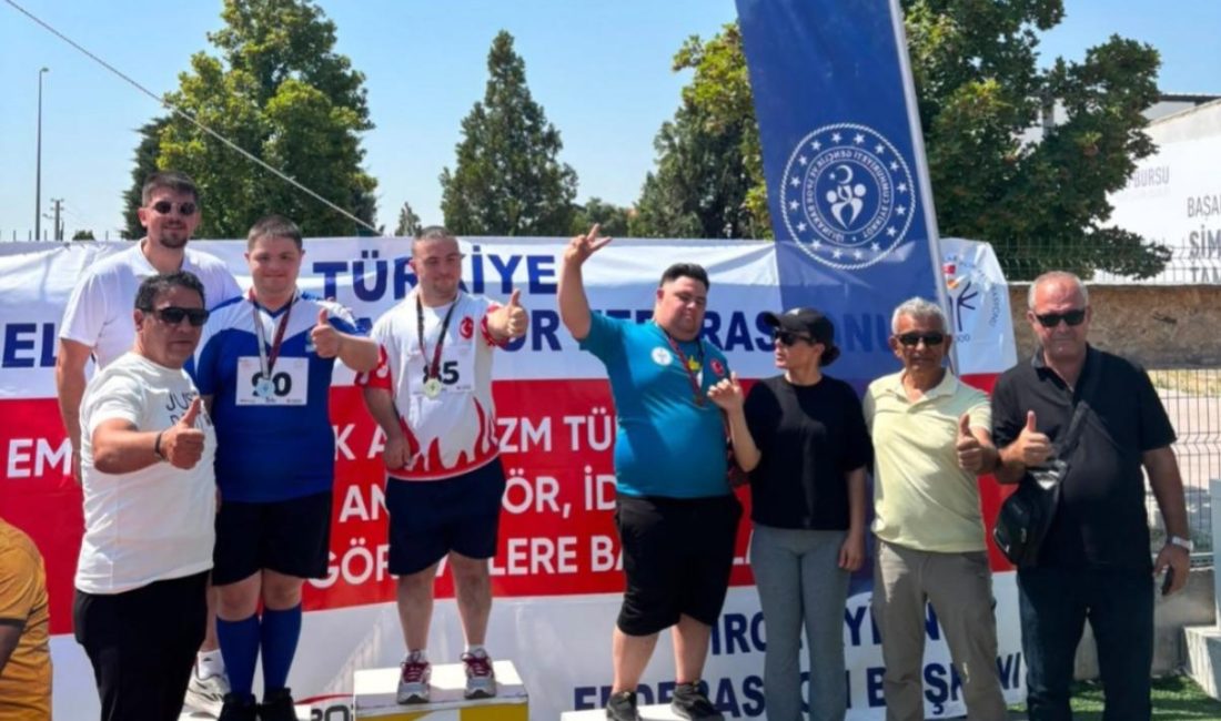 Bandırmalı Sporcu Uçar, Türkiye Şampiyonası’nda Gümüş Madalya Aldı Türkiye Özel Sporcular Spor Federasyonu Türkiye Şampiyonaları’nda mücadele eden Bandırmalı