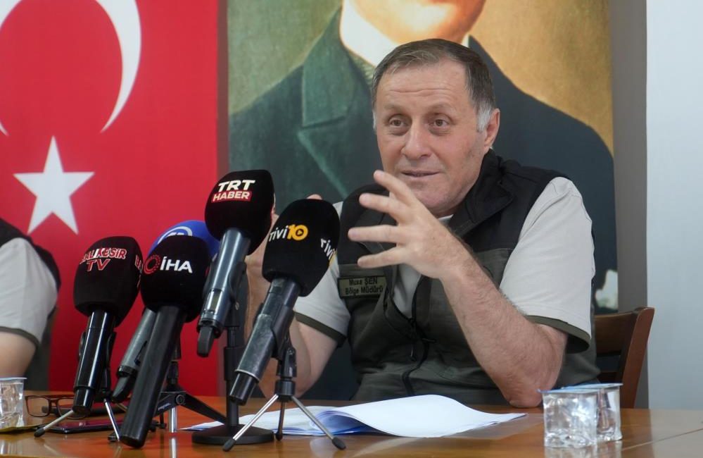 Orman Bölge Müdürü Şen’den Büyükşehire ‘ekipman’ eleştirisi Balıkesir Orman Bölge Müdürü Musa Şen, medya temsilcileri ile bir