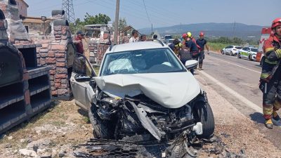 Erdek ‘te 3 aracın karıştığı trafik kazasında 1 kişi hayatını
