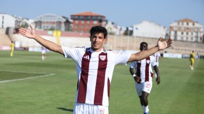 Trendyol 1. Lig’in ilk haftasında Bandırmaspor, sahasında karşı karşıya geldiği