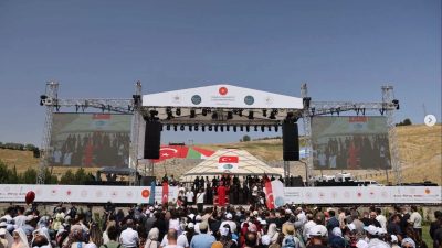 Gönen MYO Grafik Tasarımı Programı öğretim elemanları, uluslararası sergide hem