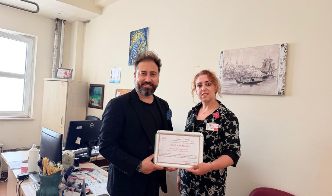 Bandırma Eğitim ve Araştırma Hastanesi’nden hekimlere teşekkür Özverili hizmetleriyle hastaneye katkı sağlayan sağlık çalışanları, yönetim tarafından düzenlenen