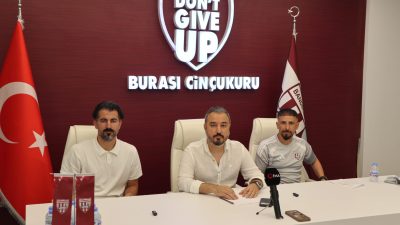 Bordo-beyazlılarda yeni sezon öncesi oluşturulan kadronun ayrıntıları kamuoyuyla paylaşılırken, yönetim