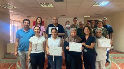 Bandırma Eğitim Araştırma’da Diyabet Okulu Eğitim Programını tamamlayan hastalar diplomalarını