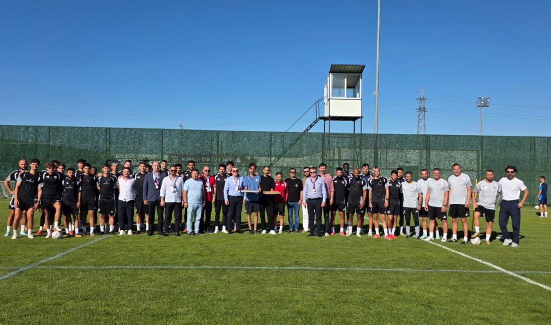 Bandırma Ticaret Odası heyeti, Bandırmaspor yönetimiyle bir araya gelerek yeni