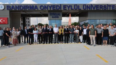 Yeni kampüs girişinin hizmete alınmasıyla Merkez Yerleşkeye erişimde alternatif oluşturulurken,