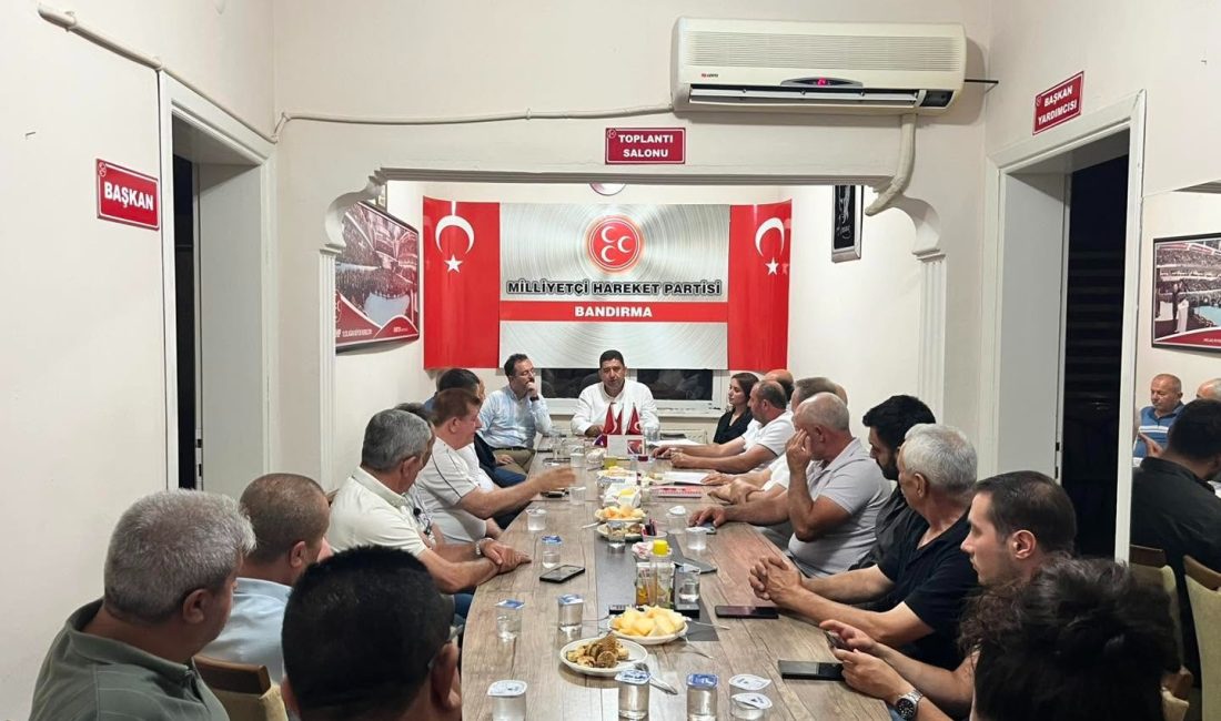İlçe Başkanı Harun Algül’ün başkanlığında düzenlenen aylık olağan toplantıda, yönetim