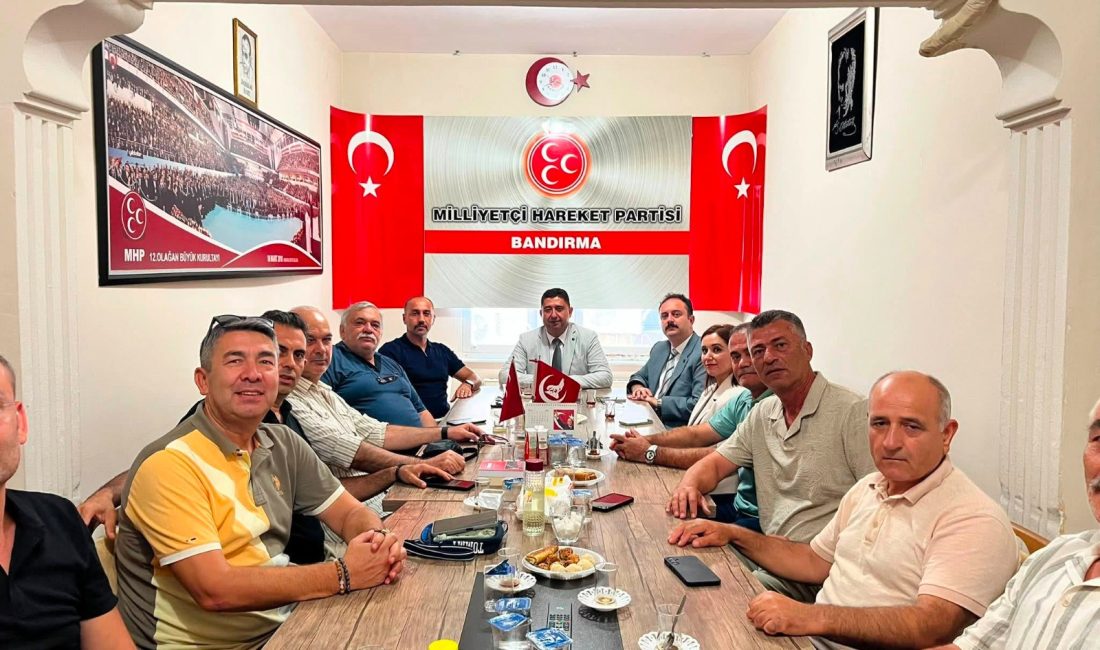 Türk Eğitim-Sen Bandırma Şube Başkanı Mehmet Çalışkan ve Türk Kamu-Sen