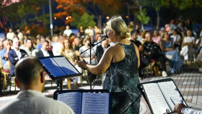 Marmara Adası’nda bu yıl beşincisi düzenlenen Marmara Edebiyat Festivali, yazar,
