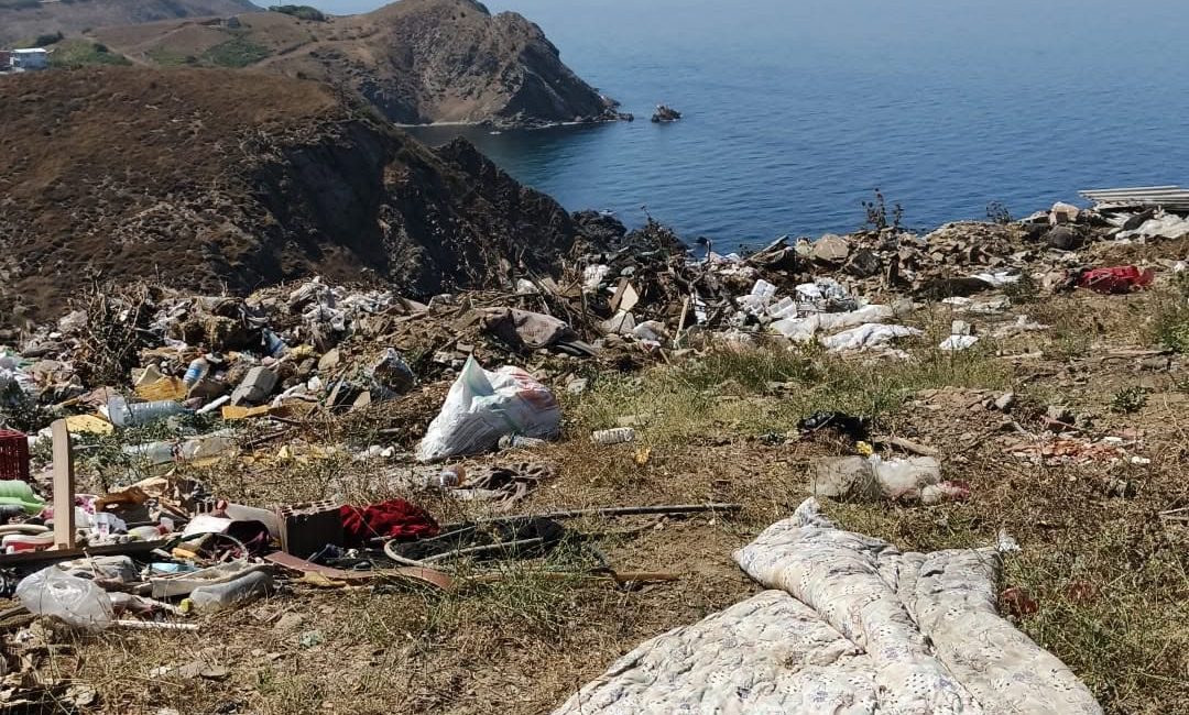 Kapıdağ’ın eşsiz manzarasına çöp gölgesi Erdek’e gelen vatandaşların uğrak noktaları arasında bulunan Kapıdağ Yarımadası’nda farklı