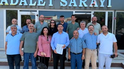 İlçe kongresinde belirlenen MHP Bandırma yönetimi, seçim kurulundan alınan mazbatalarla