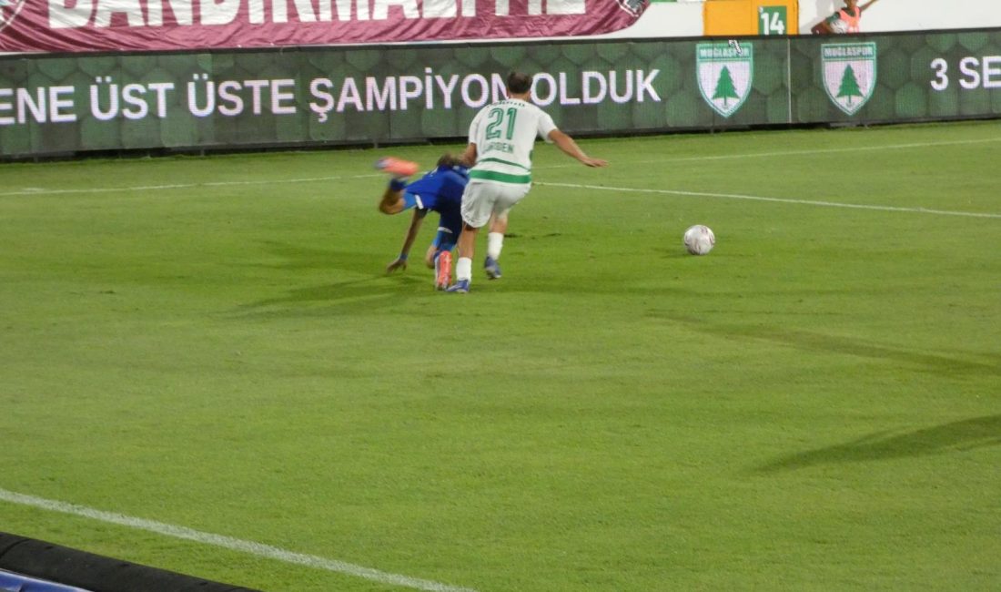 Bandırmaspor’un Penaltısı Son Dakikada Kaçtı Bodrum İlçe Stadı’ndaki mücadelede gol sesi çıkmazken, Bandırmaspor 90+6. dakikada