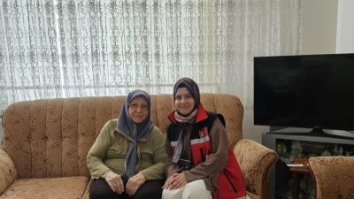 Bandırma Sosyal Hizmet Merkezi Müdürlüğü tarafından gerçekleştirilen ziyarette, şehit annesi