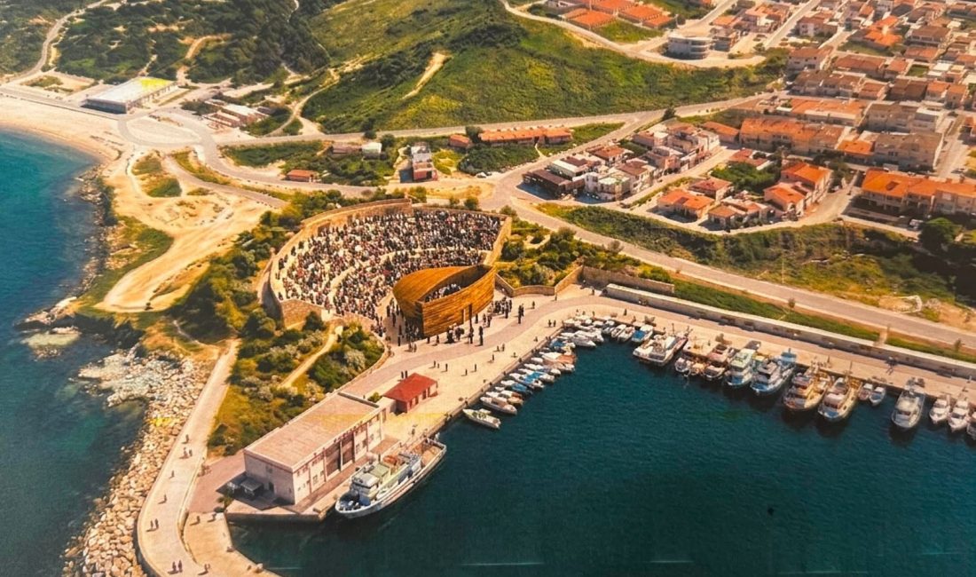 Bandırma’ya 1530 kişilik amfi tiyatro Bandırma Belediye Başkanı Dursun Mirza, Livatya’ya yapacakları proje kapsamında amfi