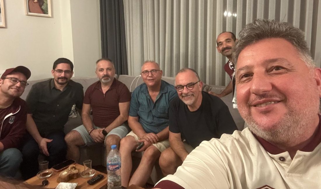 Bandırmaspor tribünlerinin emektar taraftarlarının oluşturduğu Cinçukuru Grubu Başkan Ünsal Yamaner’i