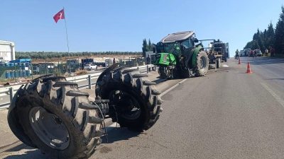 Bandırma ilçesinde kamyonun traktöre arkadan çarpması sonucu meydana gelen trafik