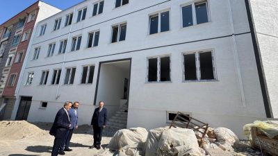 Susurluk ilçesinde yapımı devam eden Orta Mahalle Camii Kur’an Kursu