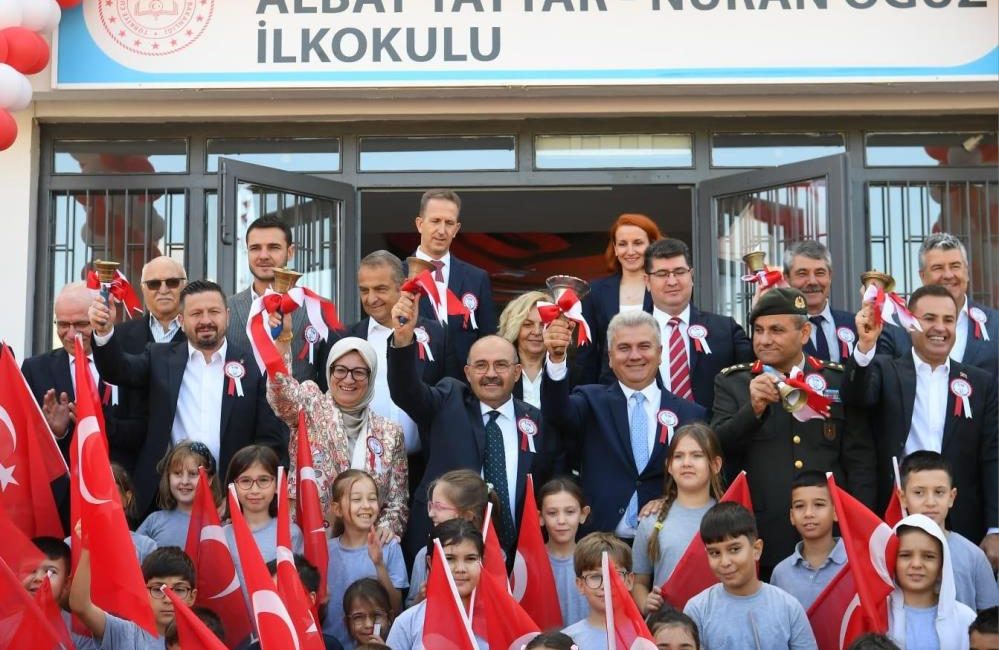 Sivil havacılığın geleceği Balıkesir’de masaya yatırıldı Balıkesir Üniversitesi Edremit Sivil Havacılık Yüksekokulu tarafından “Havacılıkta Yapay Zekâ