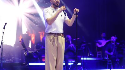 Yıldız Meydanı’ndaki konsere Gönen’in yanı sıra çevre ilçe ve yerleşimlerden