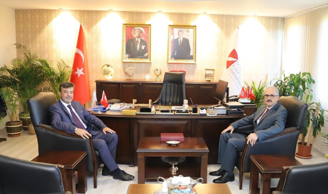 Boz’dan Mustafa Balcı’ya yeni görevinde başarı dileği Bandırma Onyedi Eylül Üniversitesi Rektörü Prof. Dr. İsmail Boz, İzmir