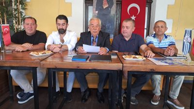 Çelikspor Kulübü Başkanı Ahmet Demirdağ düzenlediği basın toplantısında yeni transfer