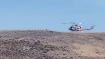 Koyun Adası açıklarında su alarak batma tehlikesi geçiren yelkenli teknedeki