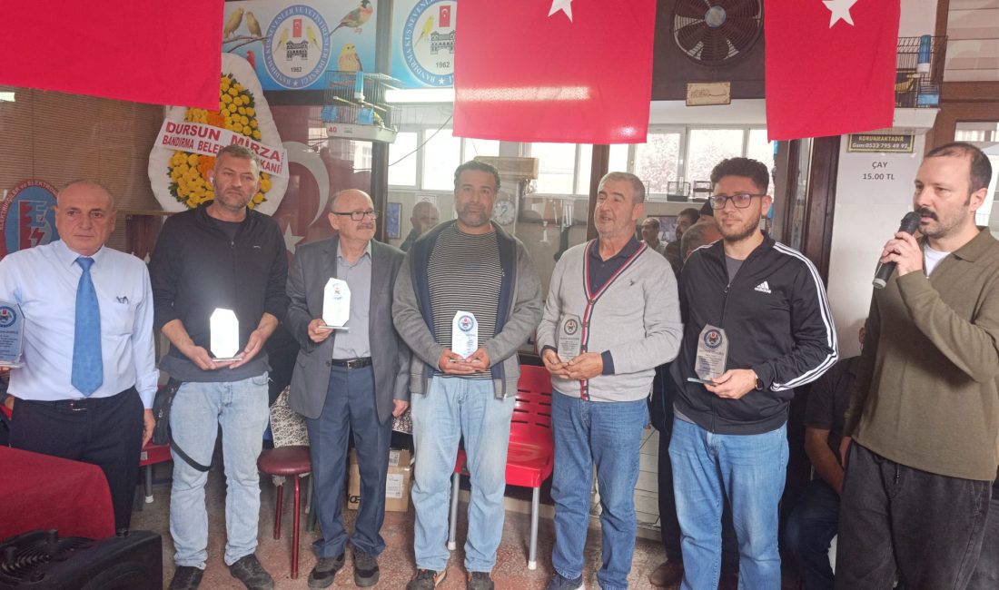 Bandırma’da kuş yetiştiricilerinden yeni sezon buluşması Bandırma Kuş Severler ve Yetiştiricileri Derneği, yeni sezon programında başarılı
