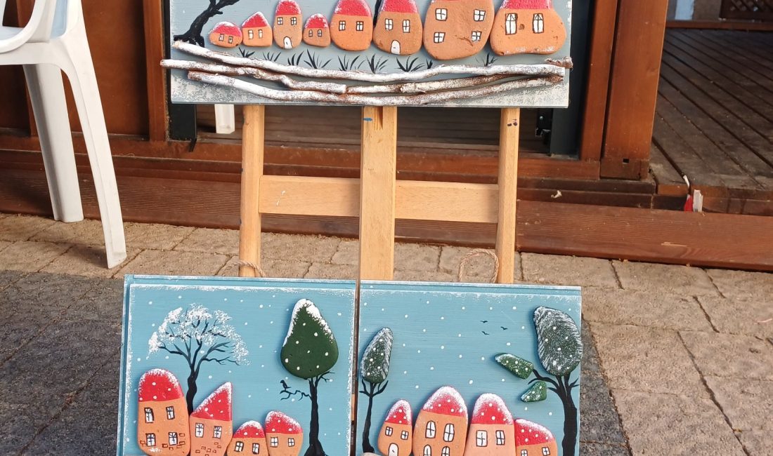 Bandırma Sanat Topluluğu, farklı branşlarda ürettiği eserlerle Sanat Sokağı’nda stant