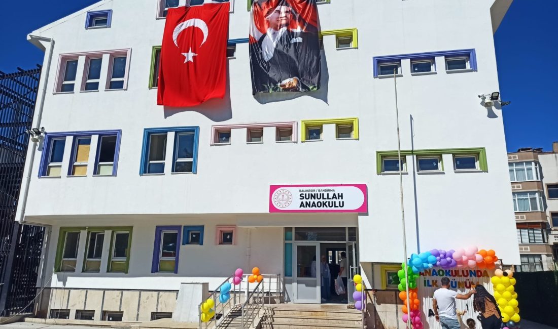 Sunullah Anaokulu minik öğrencilerle buluştu 15 Temmuz Şehit Ramazan Konuş İHO’nun yeni binasına geçmesinin ardından