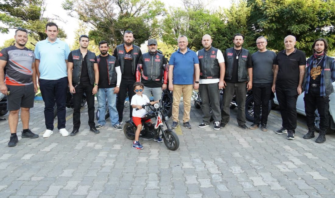 37’inci Ayran Festivali’nin ilk gününde düzenlenen etkinliklerde vatandaşlar, Zafer Bayramı’nın