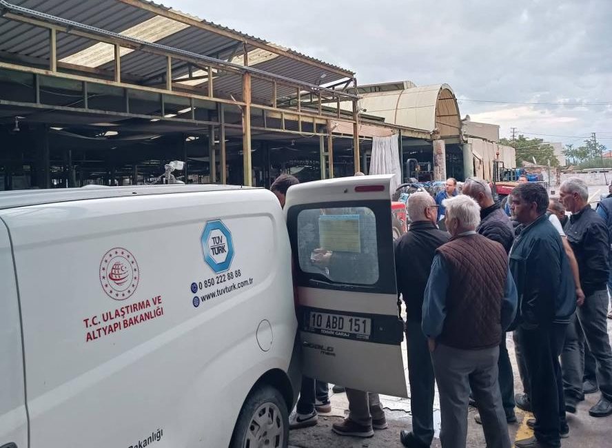 Ziraat Odası ve TÜVTÜRK iş birliğiyle düzenlenen traktör ve motosiklet